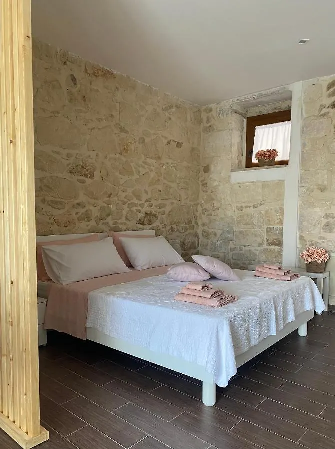 Mary Home Sicily Deluxe Ragusa