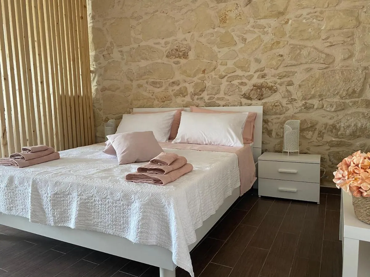 Mary Home Sicily Deluxe Ragusa 0*,  Italy